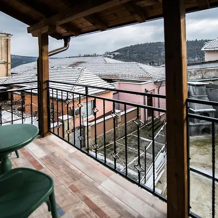 Guest & Peychin / & студио пейчин Veliko Tărnovo