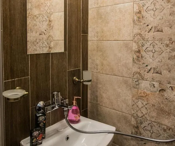 Guest & Peychin / & студио пейчин