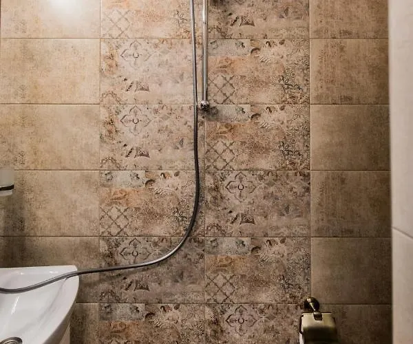 Guest & Peychin / & студио пейчин