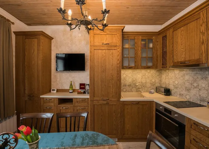 Guest & Peychin / & студио пейчин *